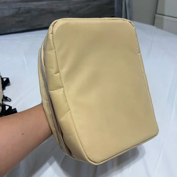 BÉIS toiletry bag - Picture 7 of 8